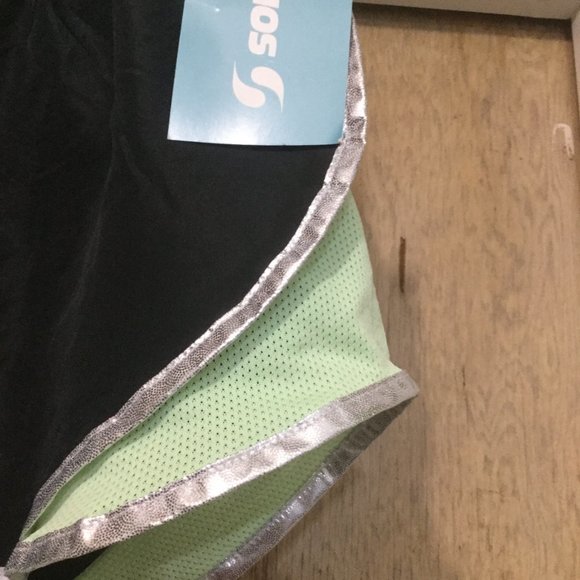 NWT Soffe Low rise lined black and green with silver trim size large - Picture 4 of 6